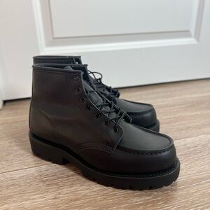 Red Wing Women's Porter Moc in Black Boundary Leather